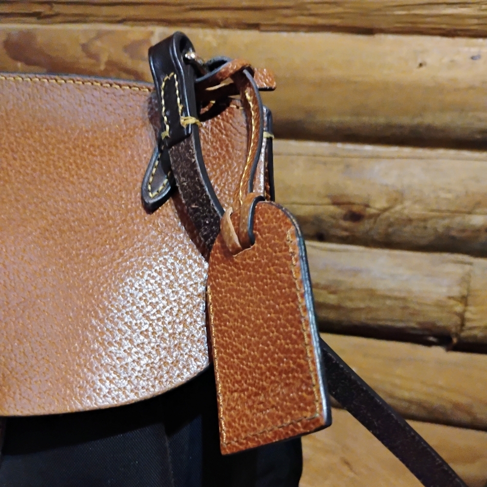 Dooney and Bourke Crossbody Alto Saddle Bag Canvas Leather Black Brown Purse - Picture 2 of 12